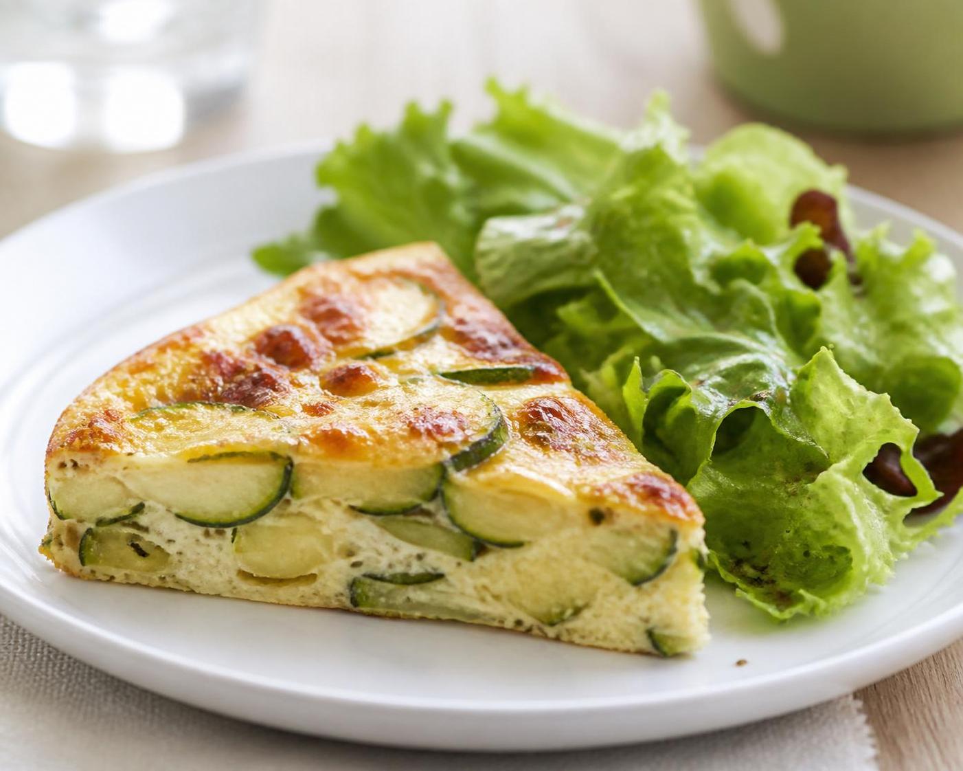 découvrez notre recette facile et rapide de quiche aux légumes sans pâte, parfaite pour un repas léger et savoureux. astuces de cuisson incluses pour un résultat fondant.
