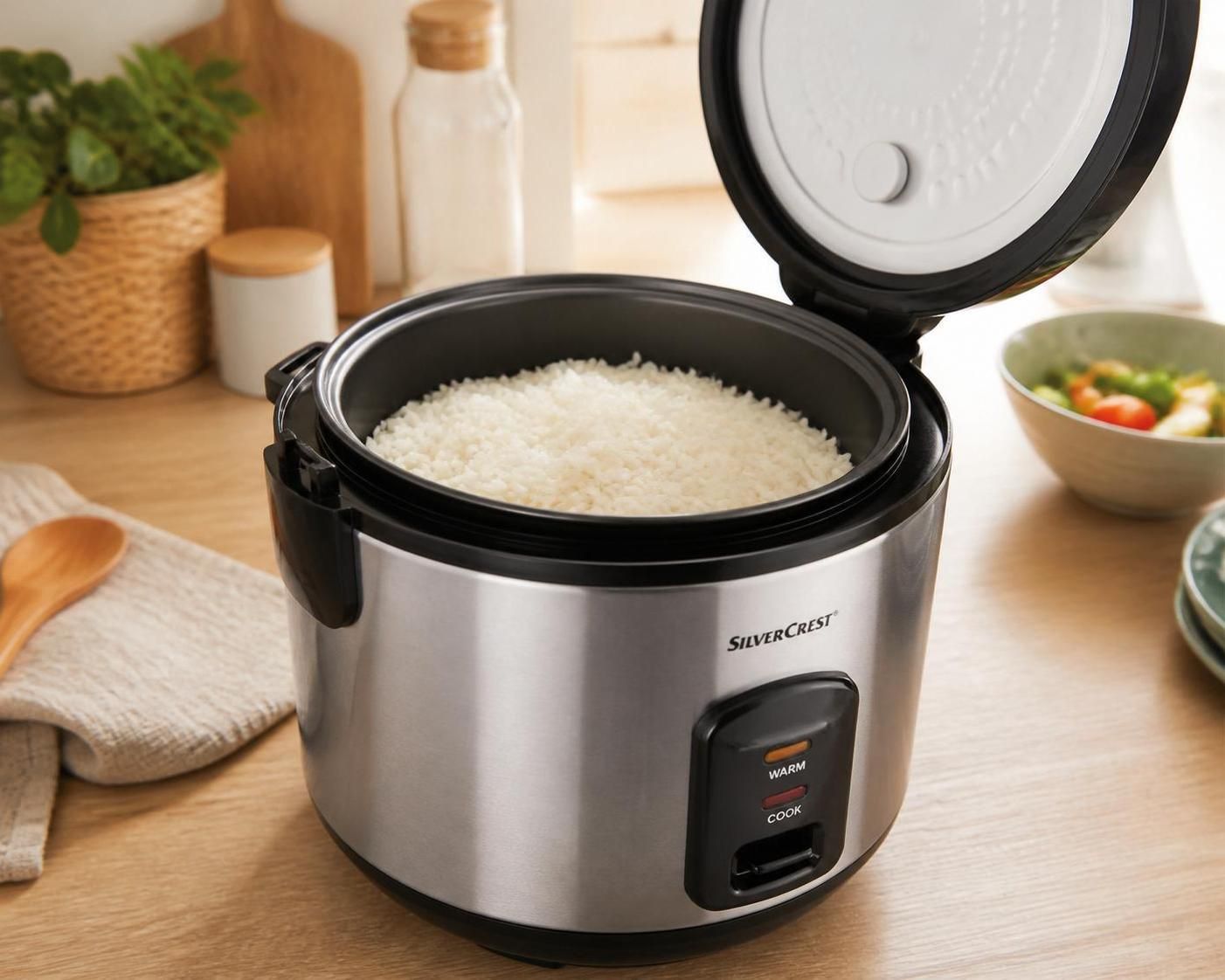 découvrez le guide d'utilisation complet du cuiseur à riz silvercrest de lidl pour préparer parfaitement vos plats de riz en toute simplicité.