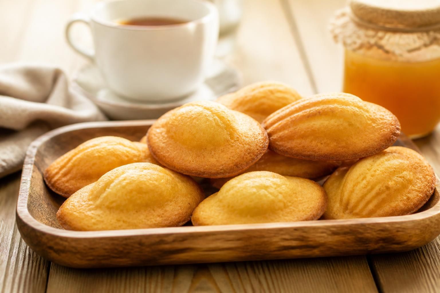découvrez la recette authentique des madeleines avec la bosse parfaite, pour des pâtisseries moelleuses et délicieuses à chaque fois.